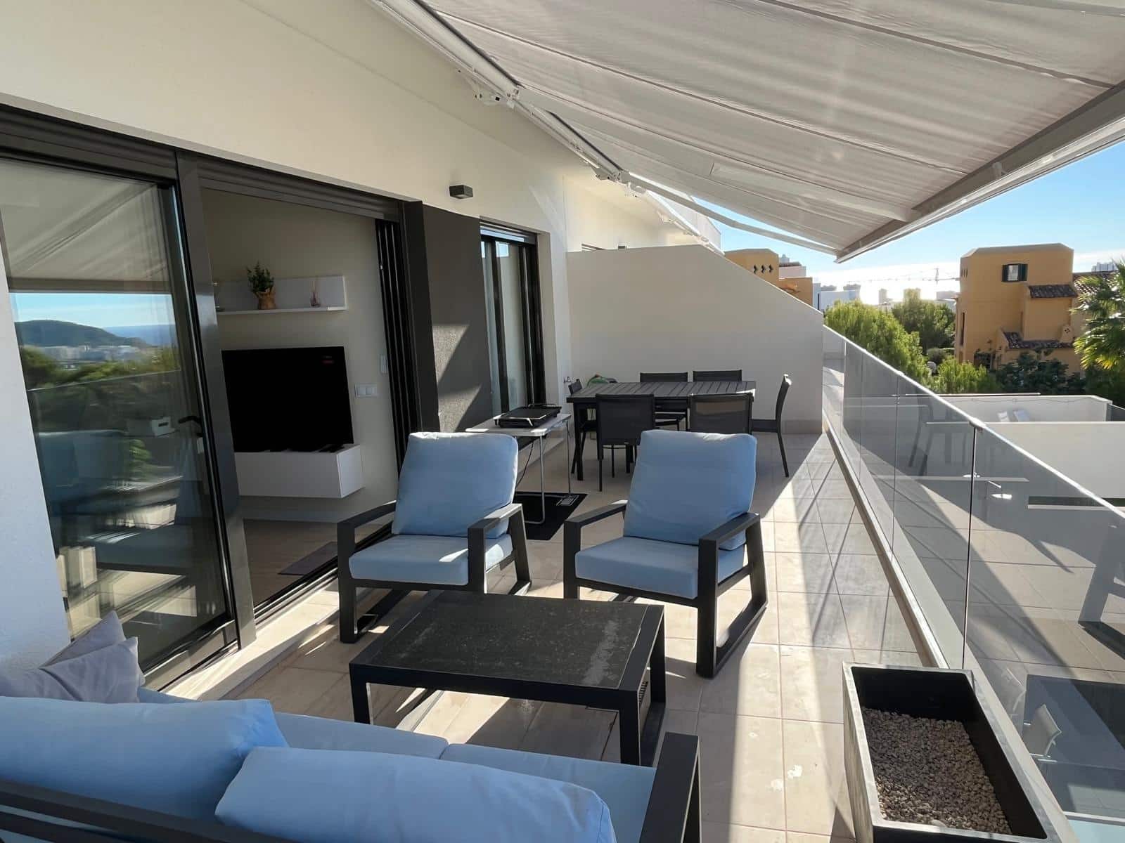 Apartamento de 2 habitaciones en Finestrat en venta con piscina - 370.000 € (Ref: 9449415)