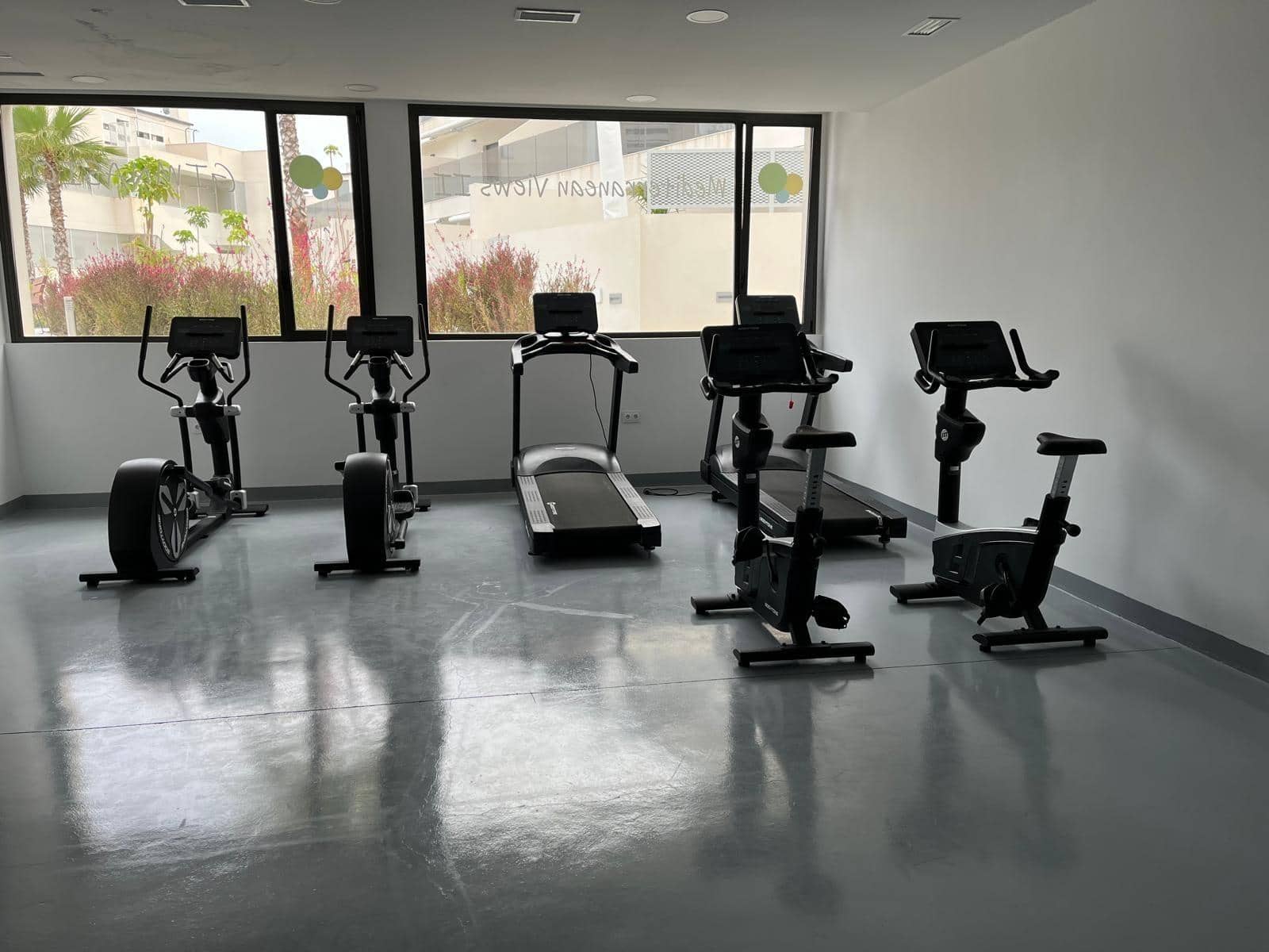 Apartamento de 2 habitaciones en Finestrat en venta con piscina - 370.000 € (Ref: 9449415)