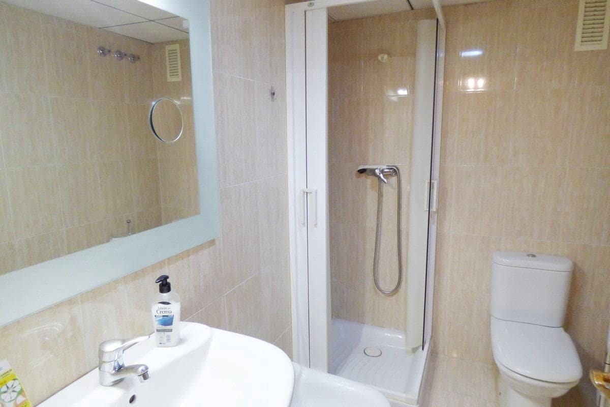 2 quarto Apartamento para arrendar em Alicante cidade com piscina garagem - 1 100 € (Ref: 9450244)