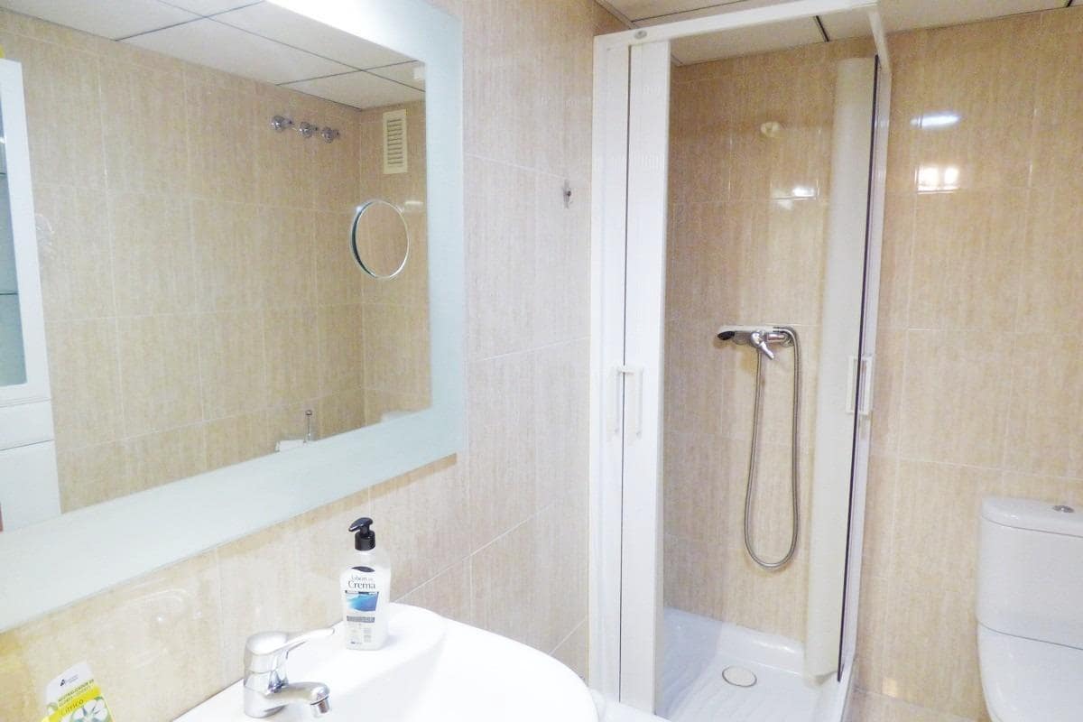 2 quarto Apartamento para arrendar em Alicante cidade com piscina garagem - 1 100 € (Ref: 9450244)