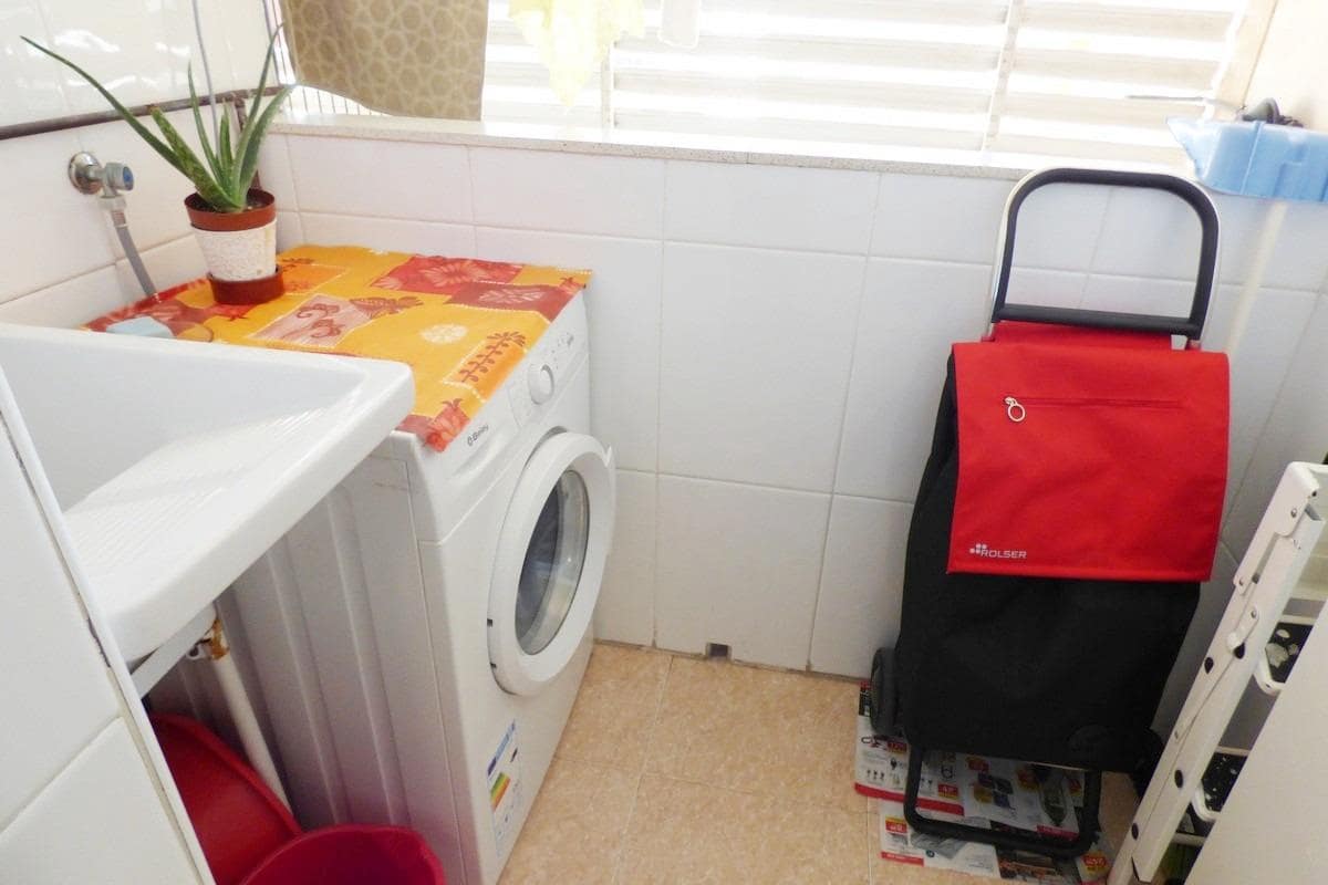 2 quarto Apartamento para arrendar em Alicante cidade com piscina garagem - 1 100 € (Ref: 9450244)
