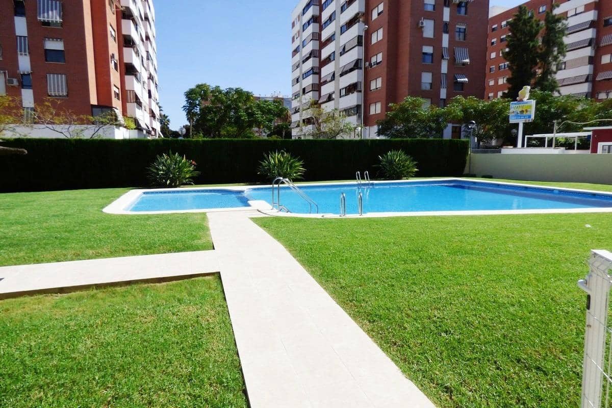 2 quarto Apartamento para arrendar em Alicante cidade com piscina garagem - 1 100 € (Ref: 9450244)
