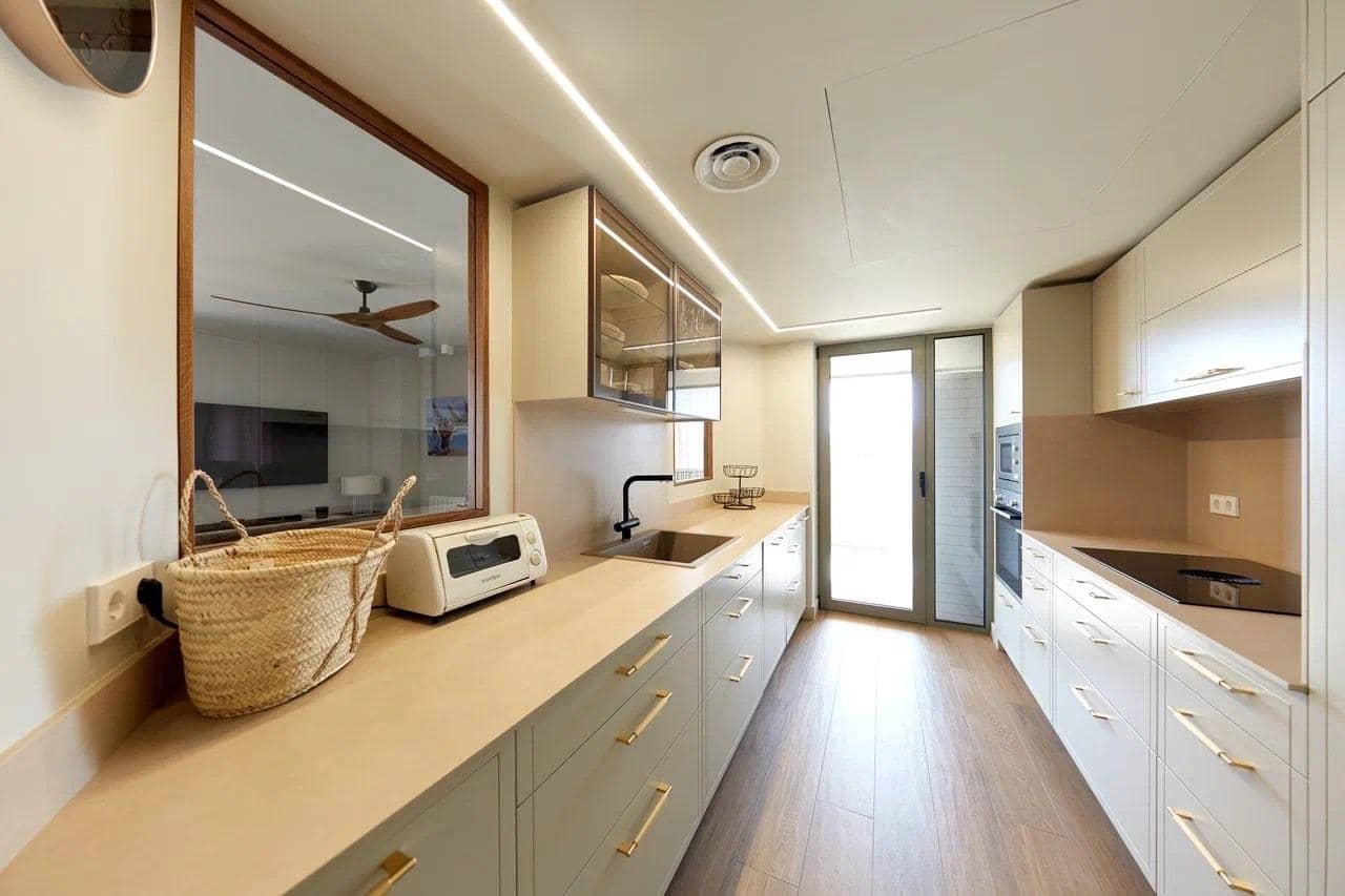 3 bedroom Flat for rent in Playa de San Juan with pool garage - € 4,100 (Ref: 9452241)