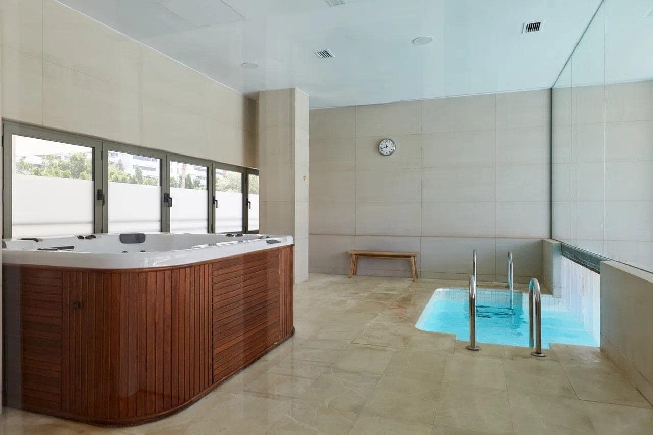 3 bedroom Flat for rent in Playa de San Juan with pool garage - € 4,100 (Ref: 9452241)