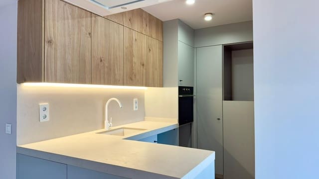 3 slaapkamer Flat te koop in Mercado, Alicante stad - € 525.000 (Ref: 9456378)