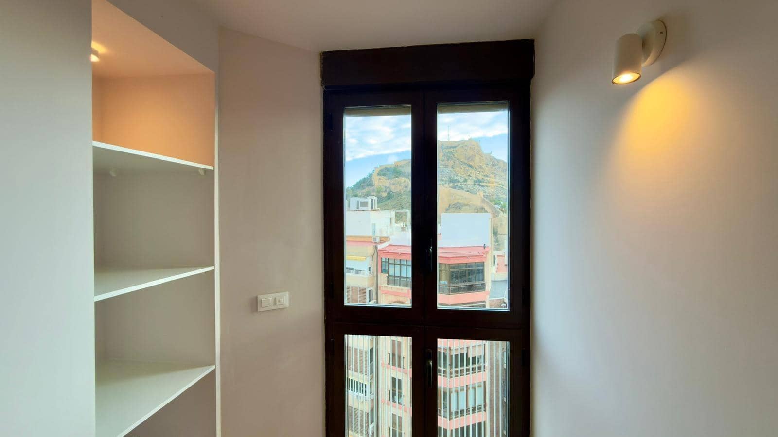 3 slaapkamer Flat te koop in Alicante stad - € 525.000 (Ref: 9456378)