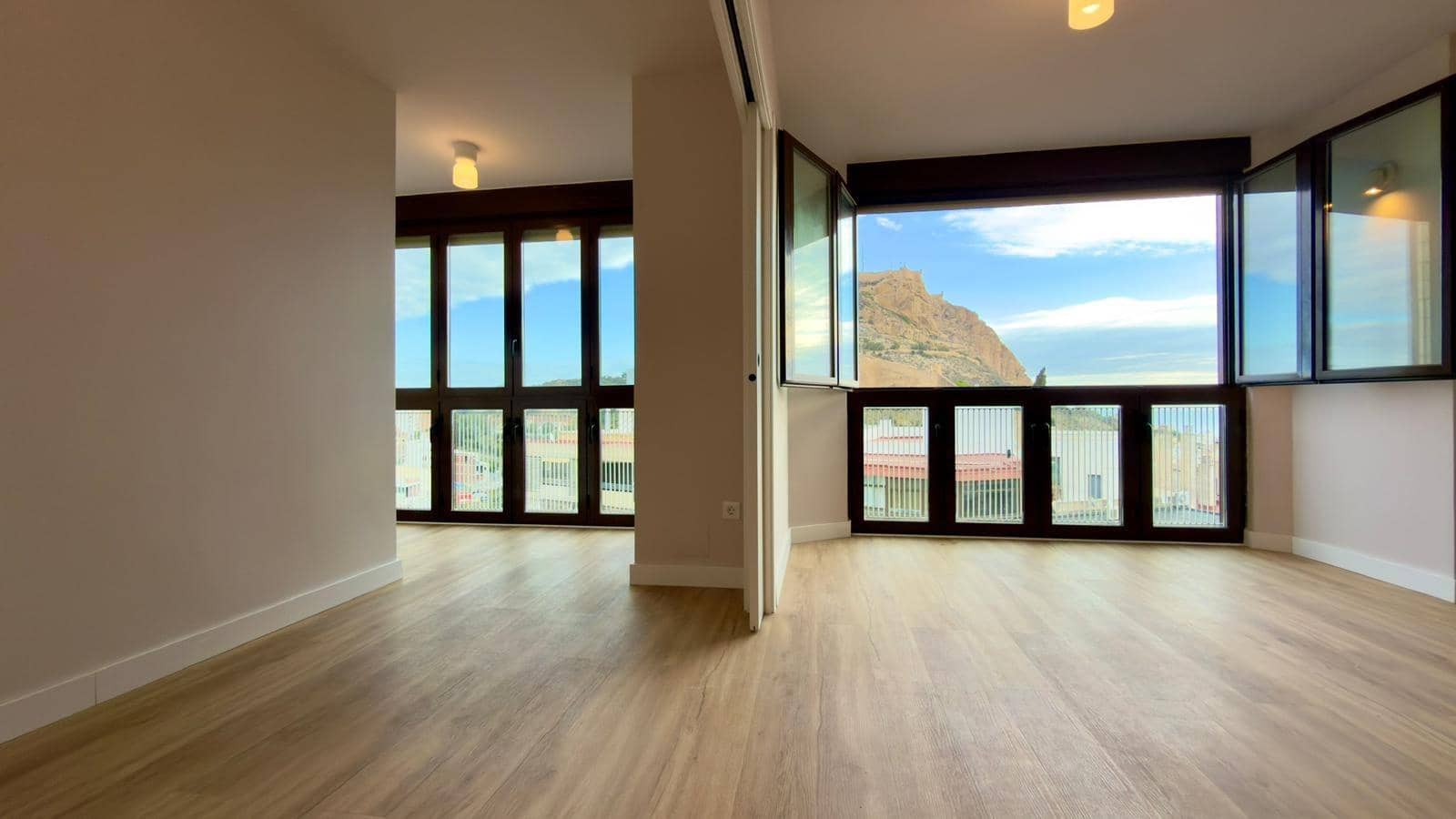 3 slaapkamer Flat te koop in Alicante stad - € 525.000 (Ref: 9456378)