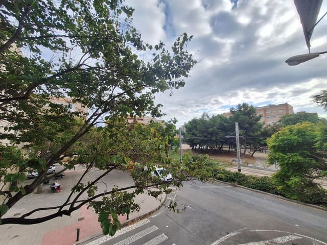 Piso de 3 habitaciones en Alicante / Alacant ciudad en venta - 165.000 € (Ref: 9456379)