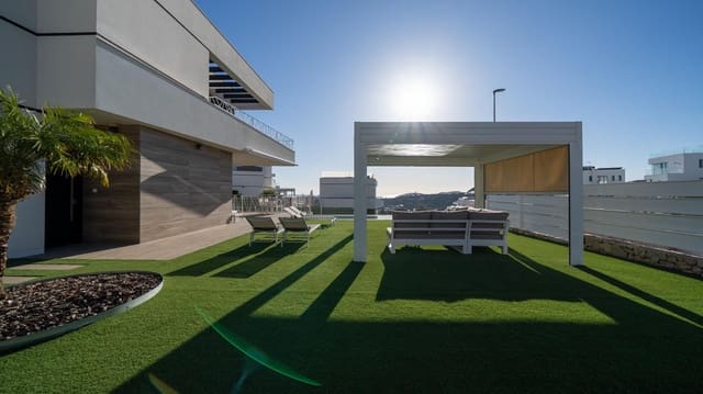 3 bedroom Villa for sale in Finestrat with pool - € 650,000 (Ref: 9462461)