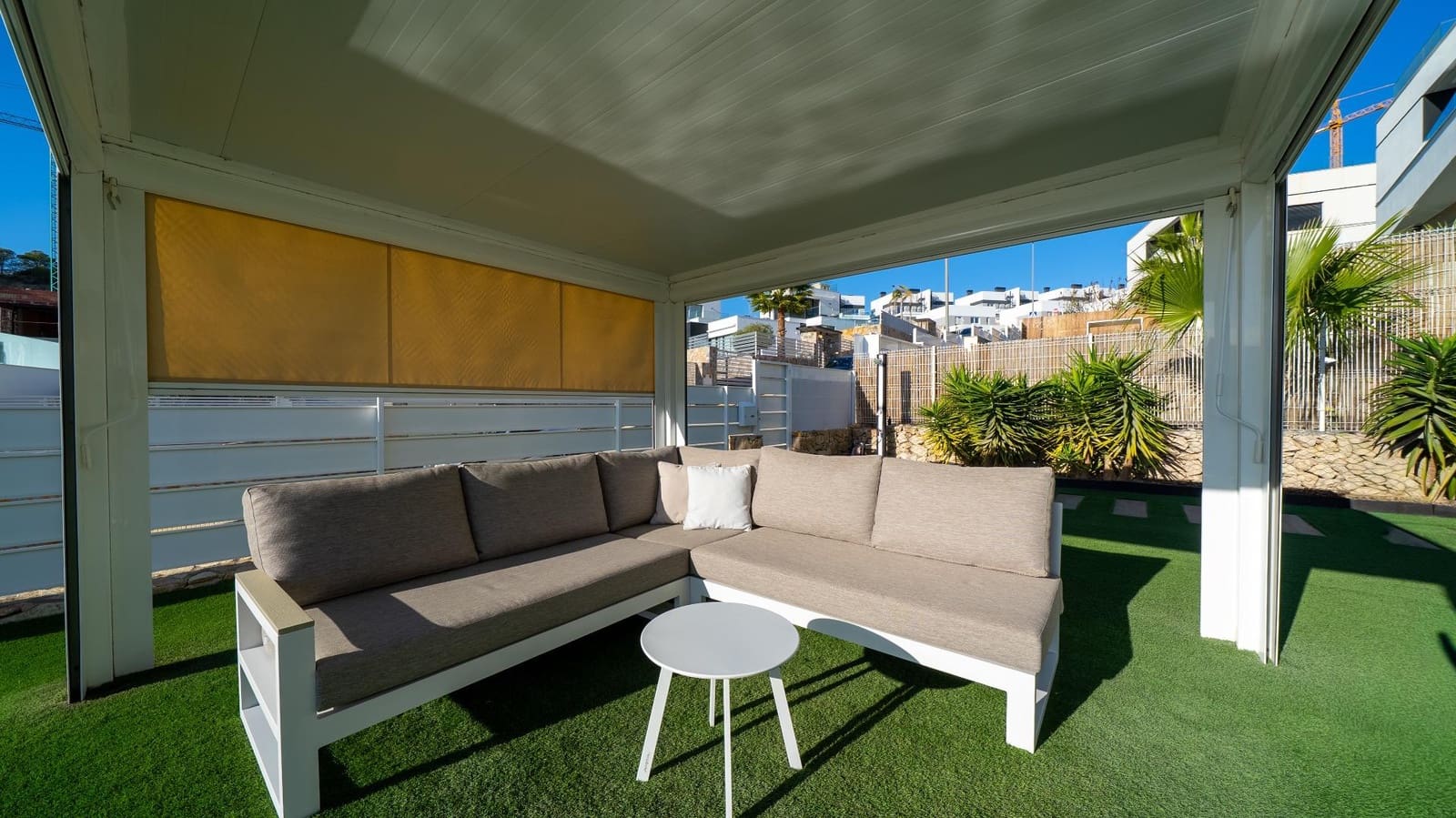 3 bedroom Villa for sale in Finestrat with pool - € 650,000 (Ref: 9462461)