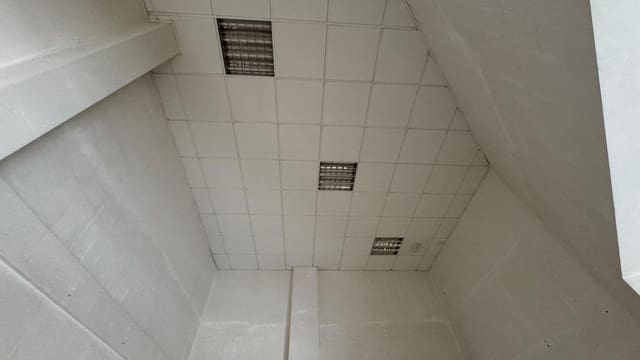 Kommersiell att hyra i Alicante stad - 700 € (Ref: 9462462)