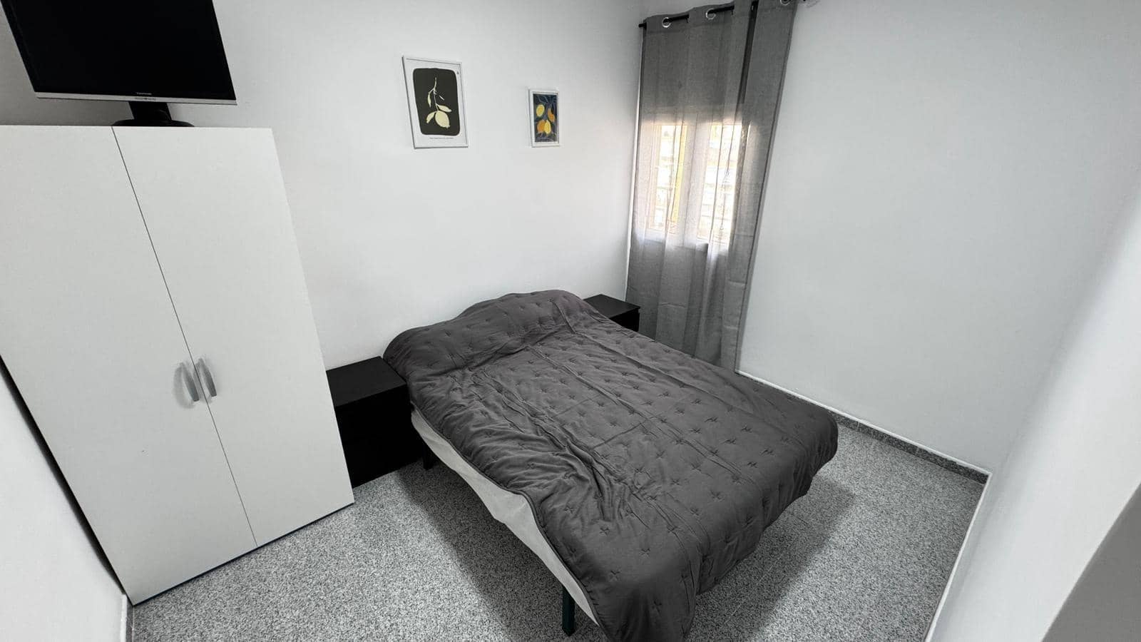 4 soveværelse Penthouse til leje i Alicante by - € 890 (Ref: 9465850)