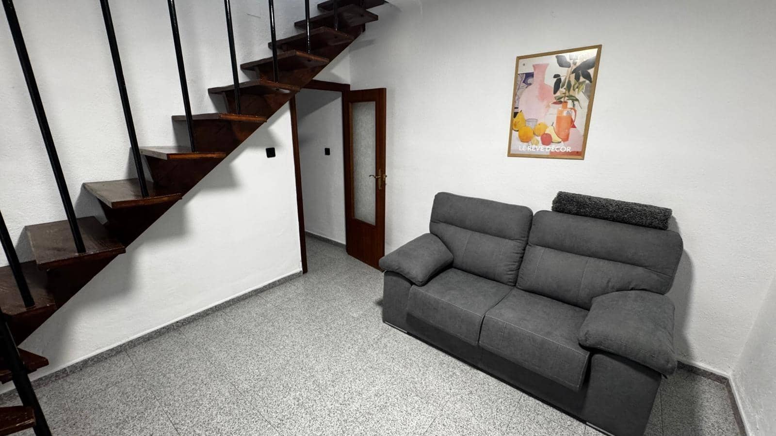 4 soveværelse Penthouse til leje i Alicante by - € 890 (Ref: 9465850)