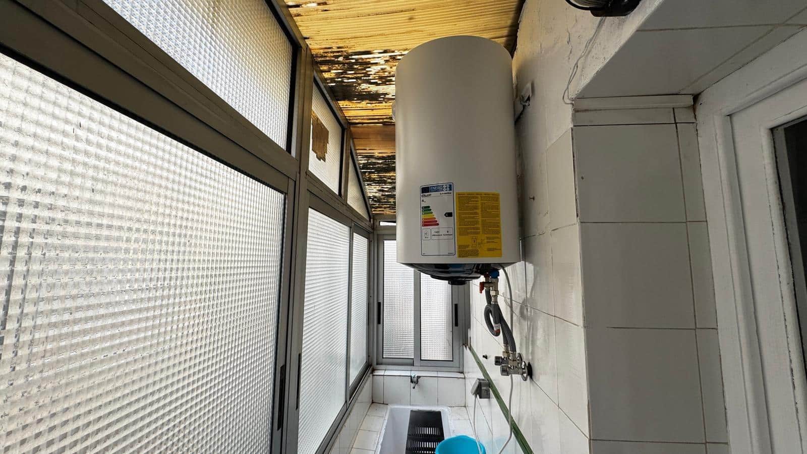 4 soveværelse Penthouse til leje i Alicante by - € 890 (Ref: 9465850)