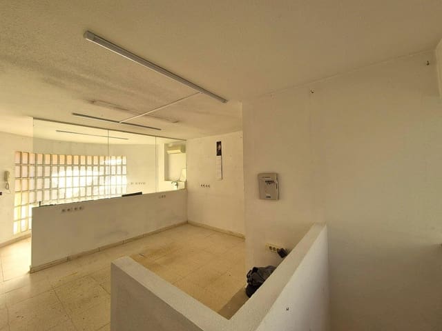 Kommersiell till salu i Playa de San Juan, Alicante stad - 132 000 € (Ref: 9465851)