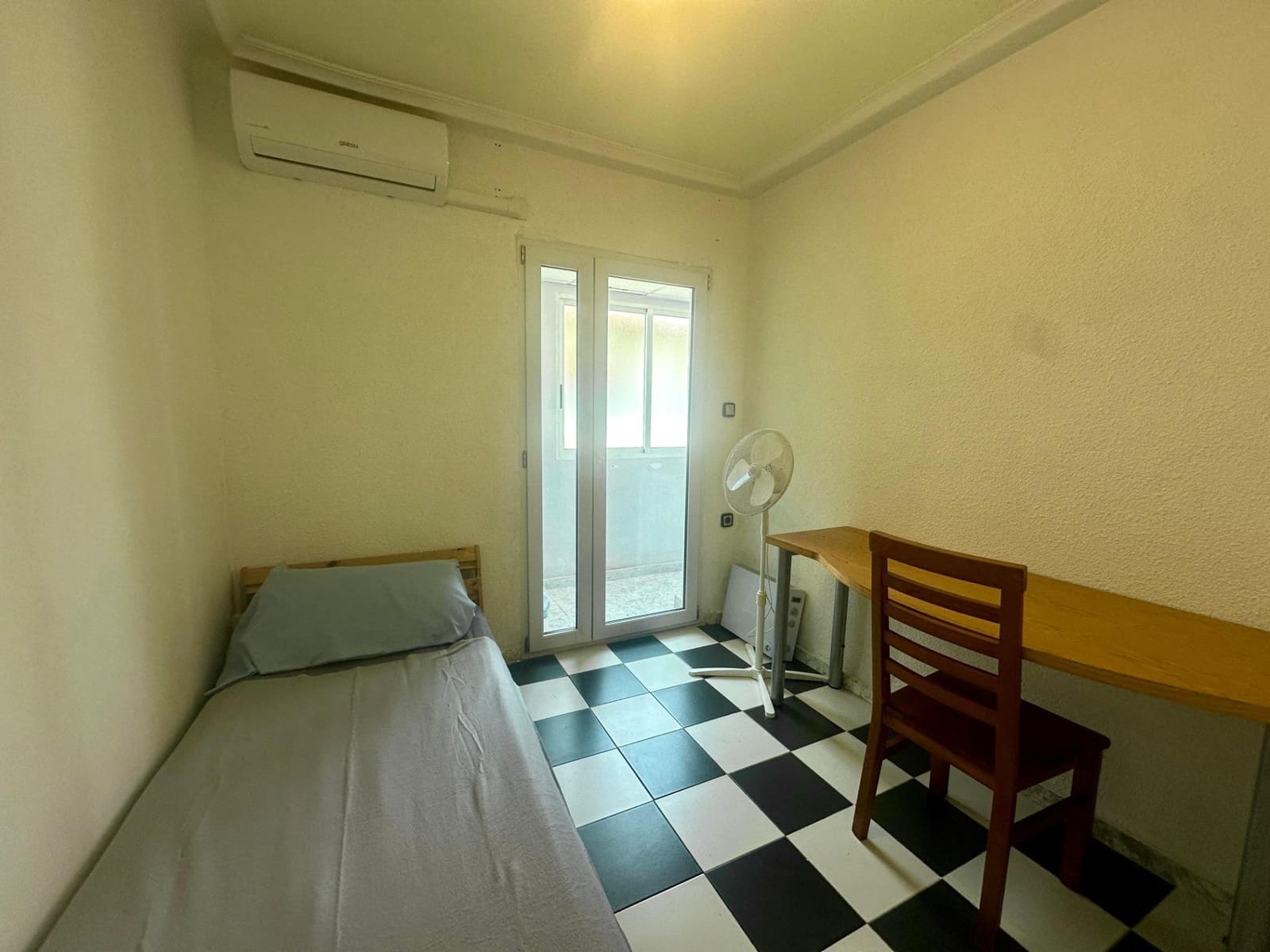 3 soverom Leilighet til salgs i Alicante by - € 94 900 (Ref: 9470521)