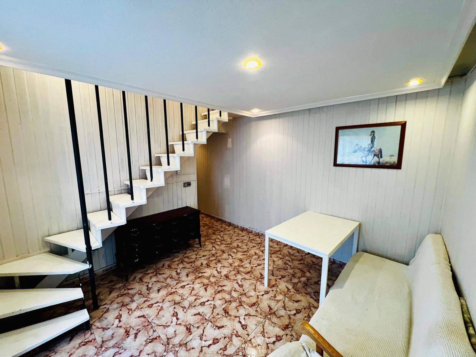 3 bedroom Apartment for sale in Alicante / Alacant city - € 94,900 (Ref: 9470521)