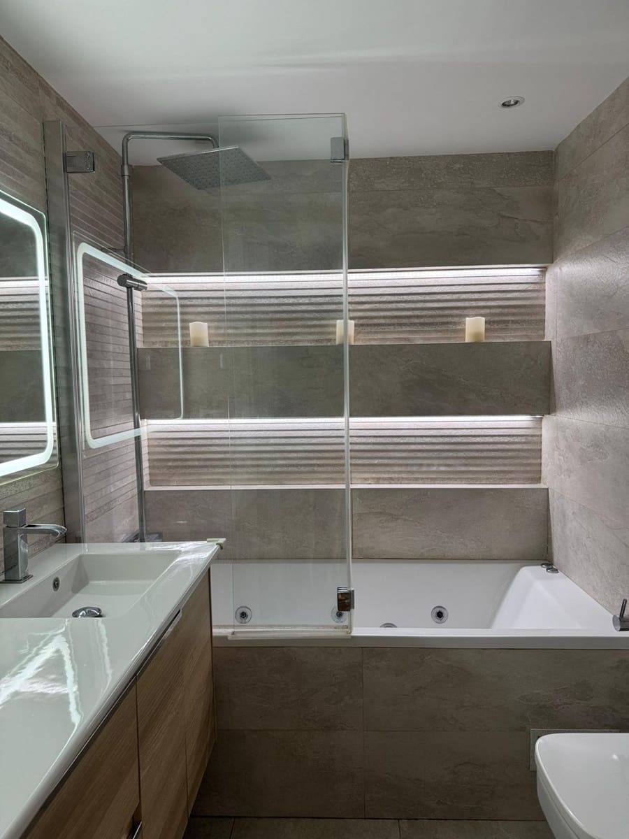 1 makuuhuone Asunto vuokrattavana paikassa San Juan de Alicante / Sant Joan d'Alacant mukana uima-altaan - 1 950 € (Ref: 9471219)