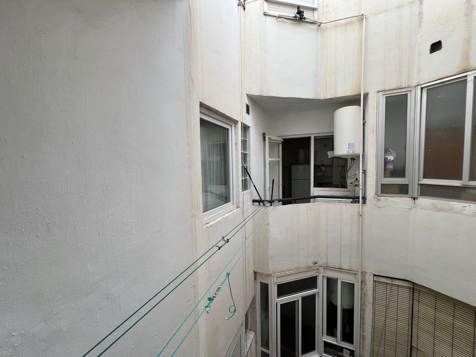 2 soveværelse Lejlighed til leje i Alicante by - € 1.050 (Ref: 9471220)