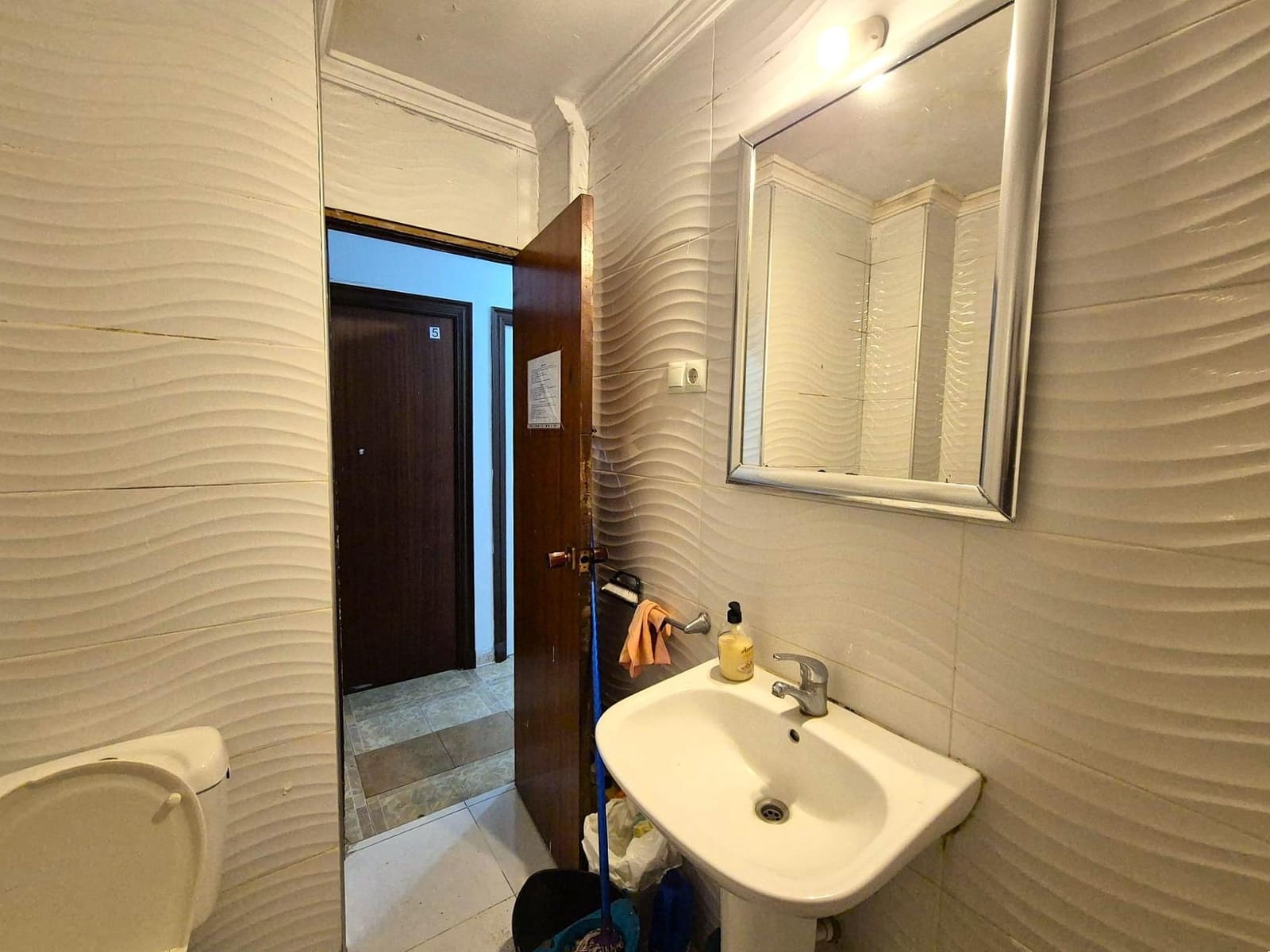 6 sypialnia Apartament na sprzedaż w Miasto Alicante / Alacant - 59 000 € (Ref: 9473048)