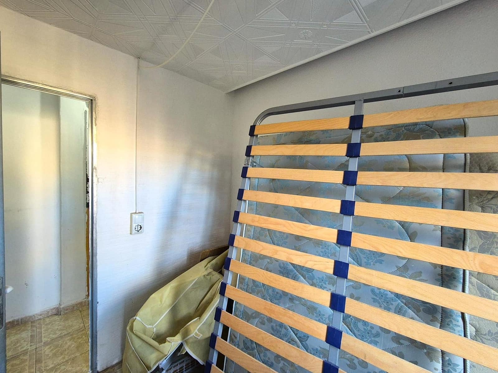 6 sypialnia Apartament na sprzedaż w Miasto Alicante / Alacant - 59 000 € (Ref: 9473048)