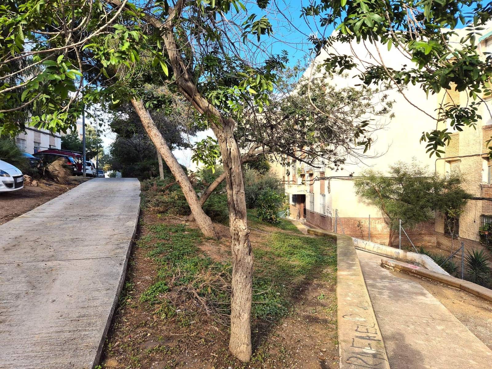 6 sypialnia Apartament na sprzedaż w Miasto Alicante / Alacant - 59 000 € (Ref: 9473048)