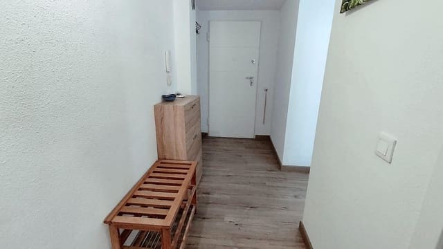 2 makuuhuone Huoneisto vuokrattavana paikassa Carolinas Bajas, Alicante kaupunki mukana 
autotalli - 1 200 € (Ref: 9474971)