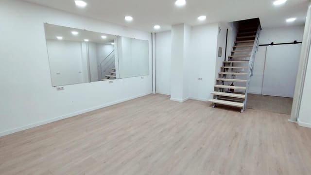 Kommersiell til leie i Alicante by - € 850 (Ref: 9474972)