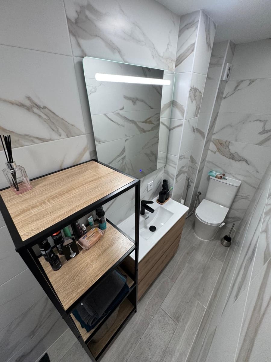 3 soverom Leilighet til leie i Alicante by - € 1 000 (Ref: 9482110)