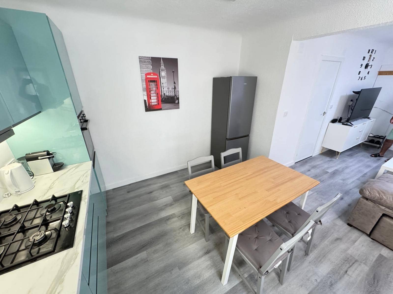 3 soverom Leilighet til leie i Alicante by - € 1 000 (Ref: 9482110)