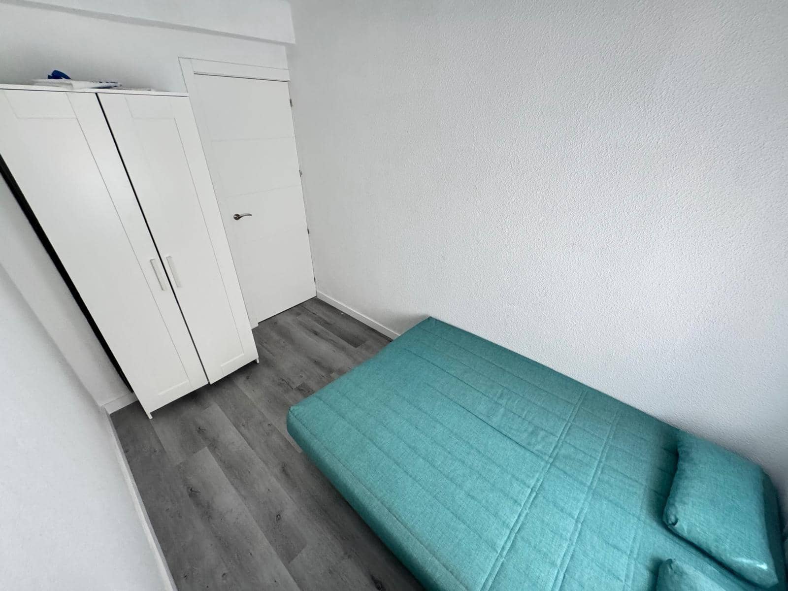 3 soverom Leilighet til leie i Alicante by - € 1 000 (Ref: 9482110)