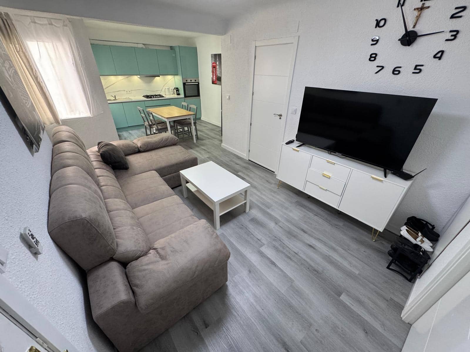 3 soverom Leilighet til leie i Alicante by - € 1 000 (Ref: 9482110)