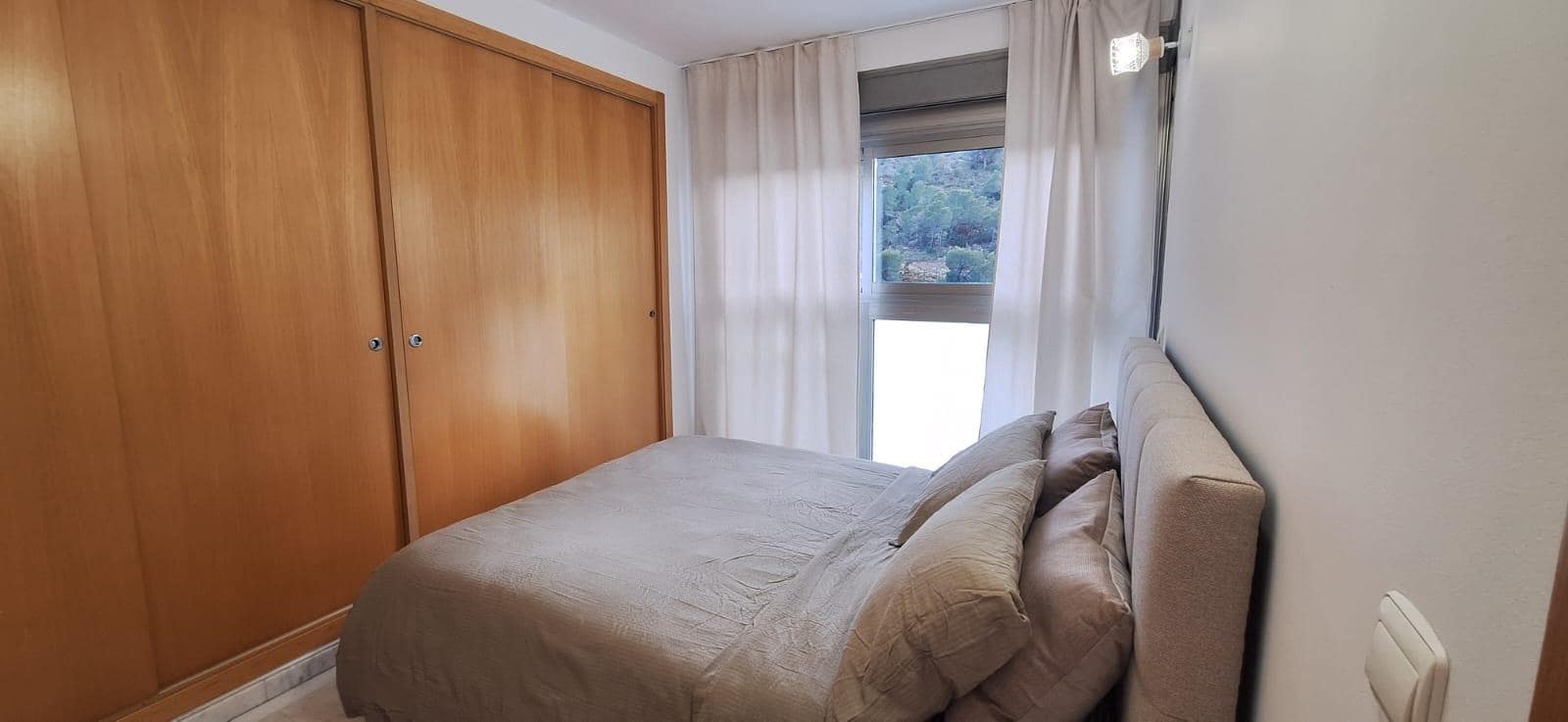 1 bedroom Apartment for rent in Benidorm with pool - € 950 (Ref: 9488723)