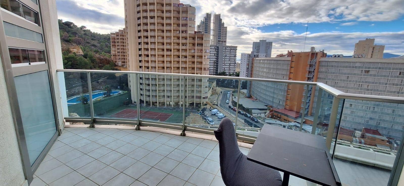 1 bedroom Apartment for rent in Benidorm with pool - € 950 (Ref: 9488723)