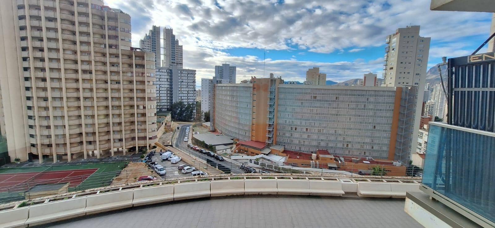 1 bedroom Apartment for rent in Benidorm with pool - € 950 (Ref: 9488723)