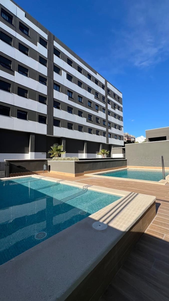 3 bedroom Apartment for rent in Alicante / Alacant city with pool - € 1,500 (Ref: 9491519)