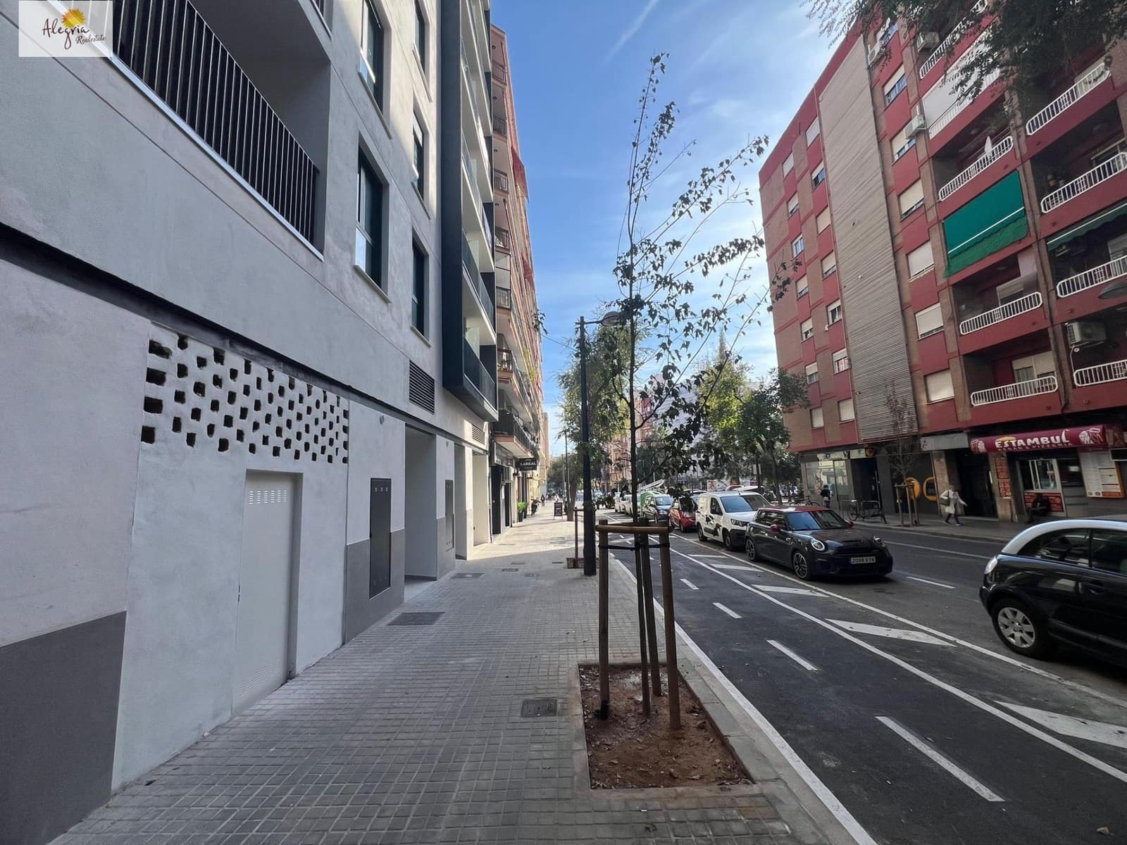 Local Comercial en València ciudad en alquiler - 350 € (Ref: 9504396)
