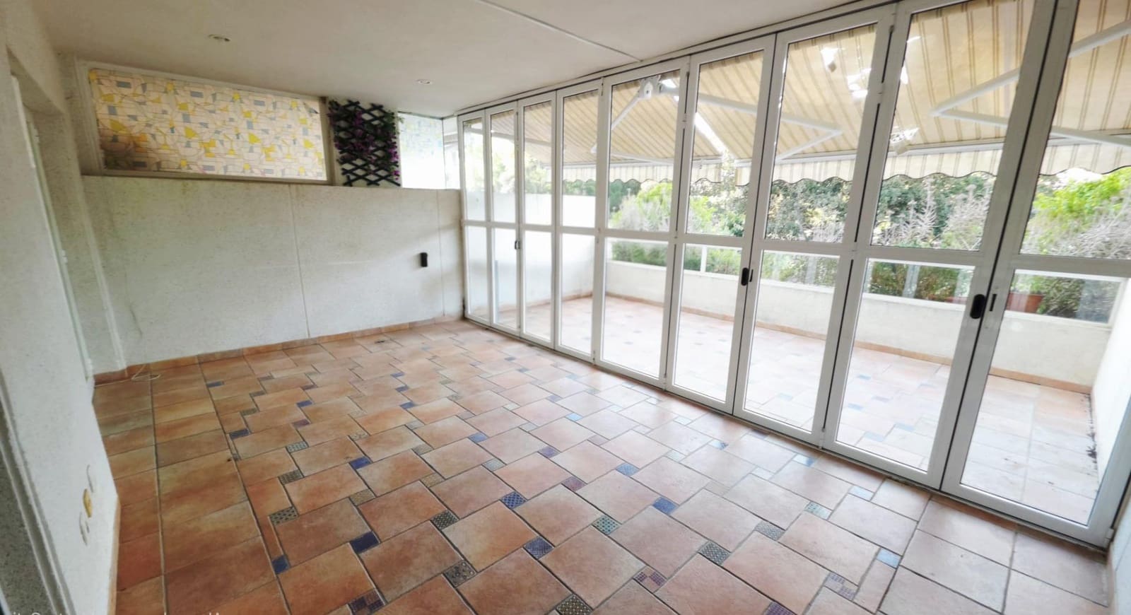 2 slaapkamer Flat te koop in Playa de San Juan met zwembad garage - € 450.000 (Ref: 9521365)