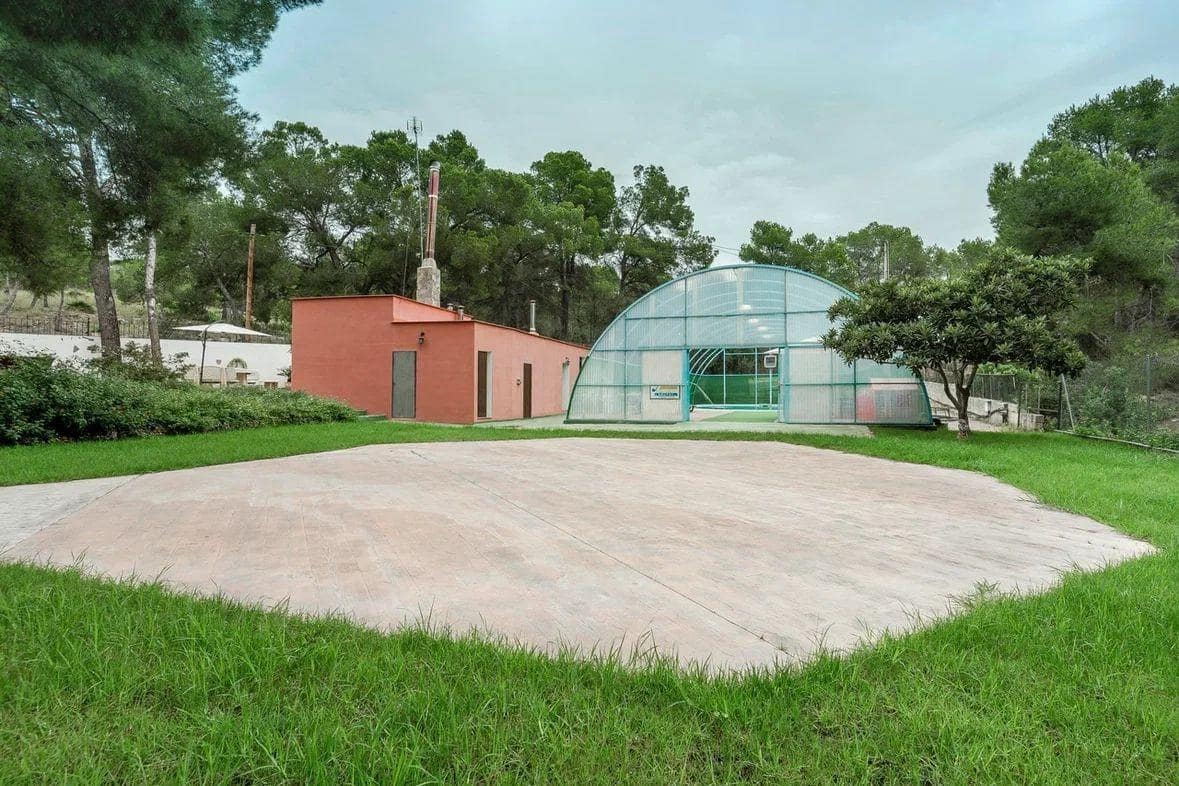 Chalet de 6 habitaciones en Náquera en venta - 985.000 € (Ref: 9527805)