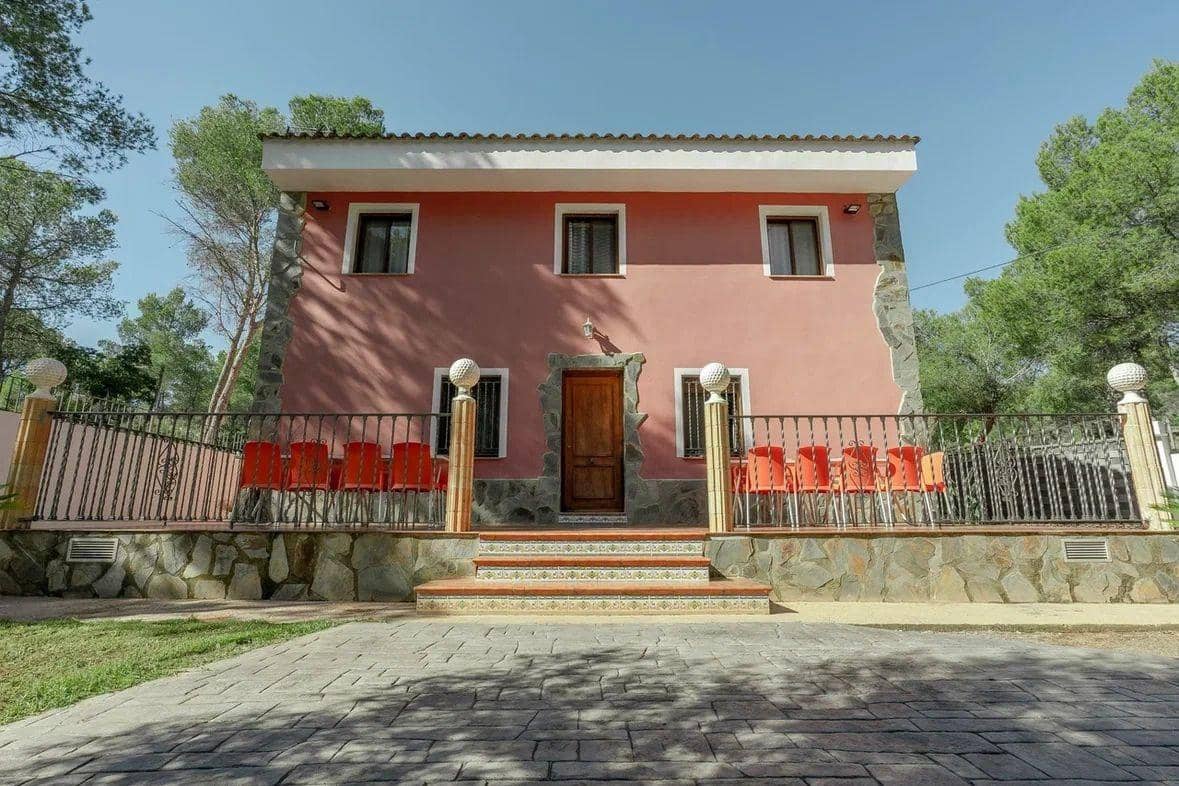 Chalet de 6 habitaciones en Náquera en venta - 985.000 € (Ref: 9527805)