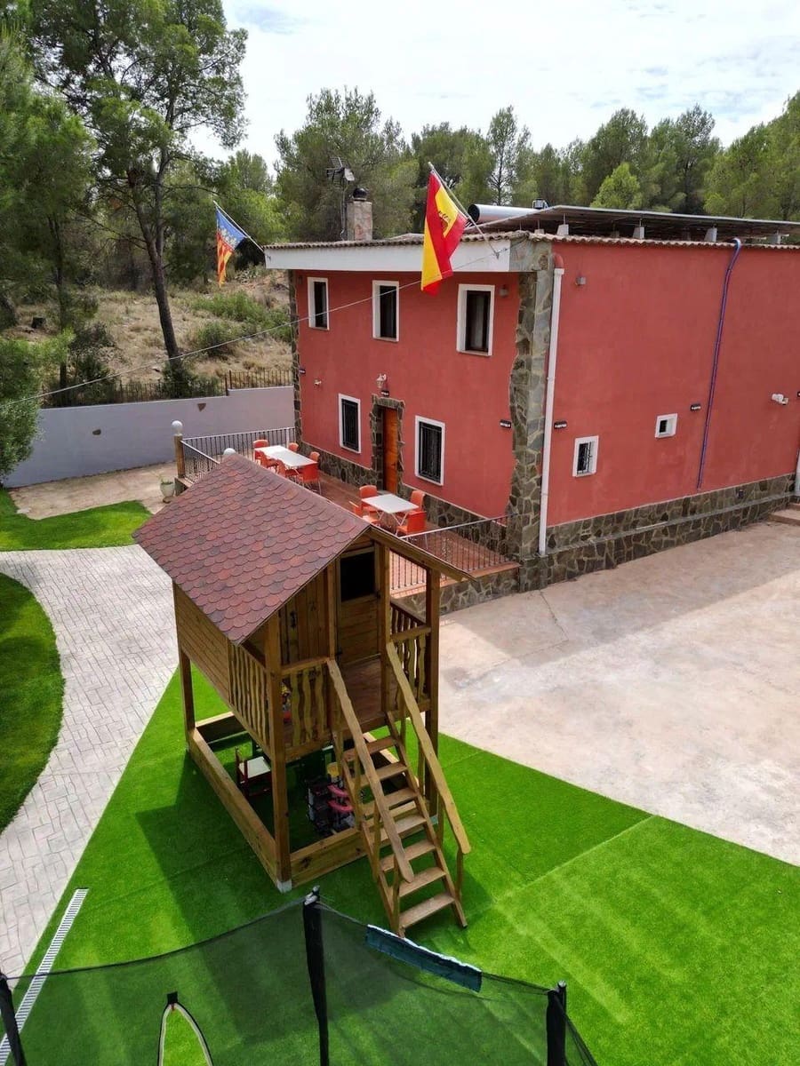 Chalet de 6 habitaciones en Náquera en venta - 985.000 € (Ref: 9527805)