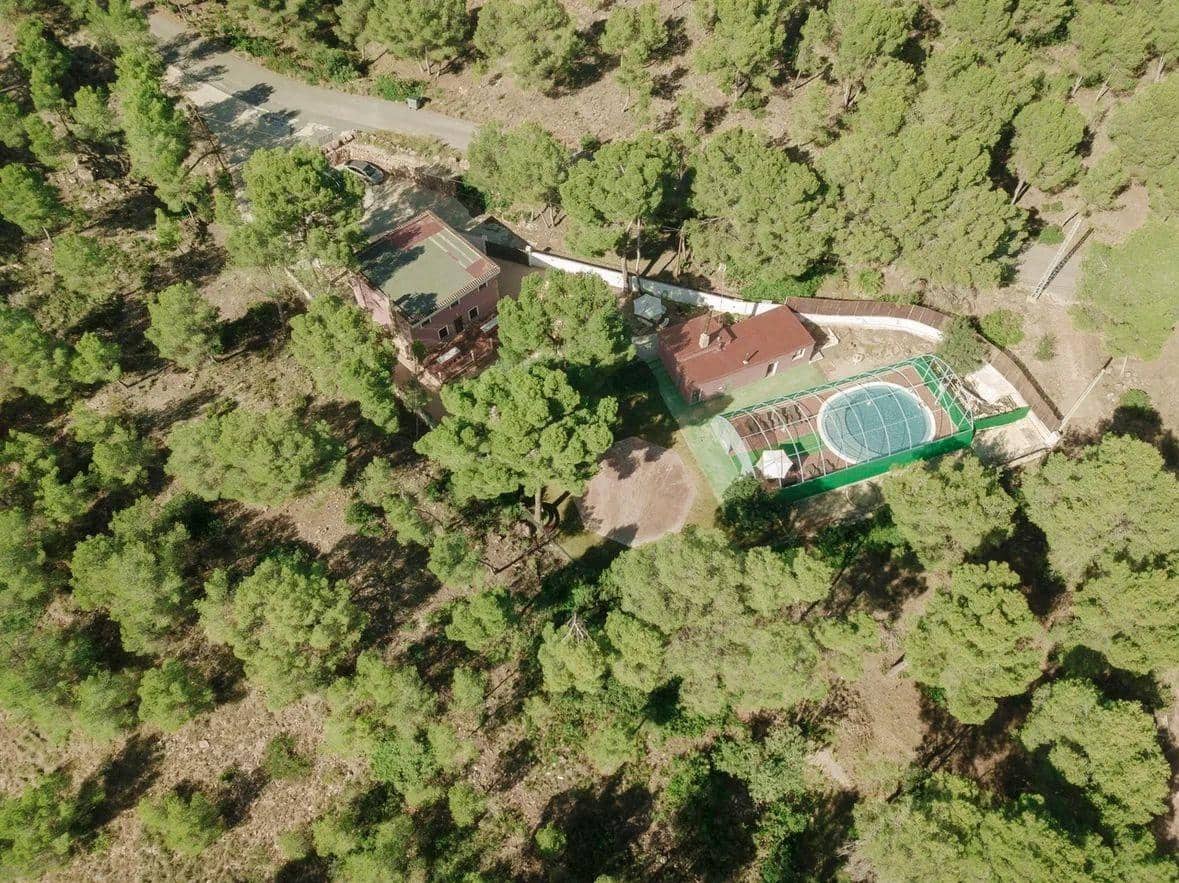 Chalet de 6 habitaciones en Náquera en venta - 985.000 € (Ref: 9527805)