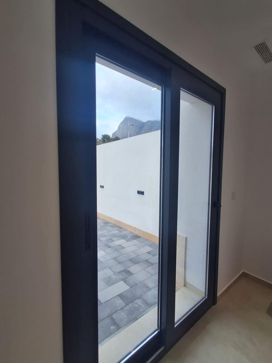 3 slaapkamer Villa te huur in Finestrat met zwembad - € 2.700 (Ref: 9527807)