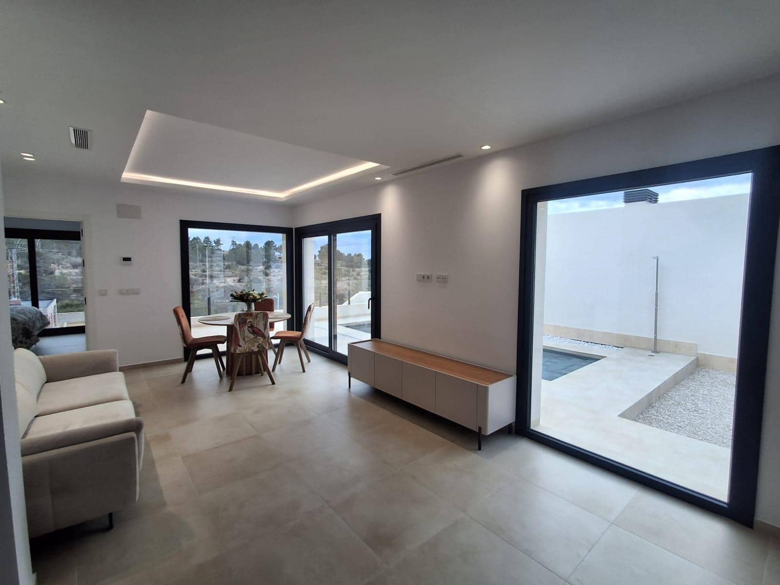 3 slaapkamer Villa te huur in Finestrat met zwembad - € 2.700 (Ref: 9527807)