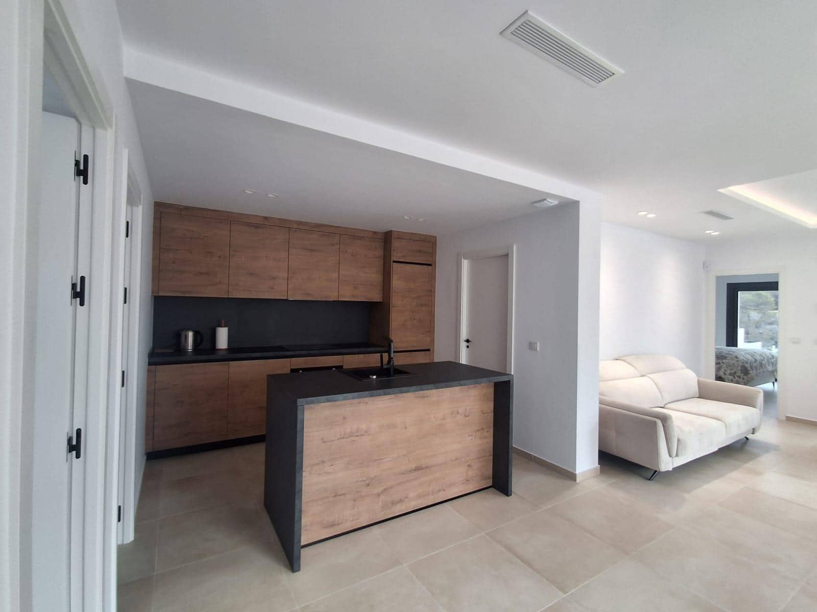 3 slaapkamer Villa te huur in Finestrat met zwembad - € 2.700 (Ref: 9527807)