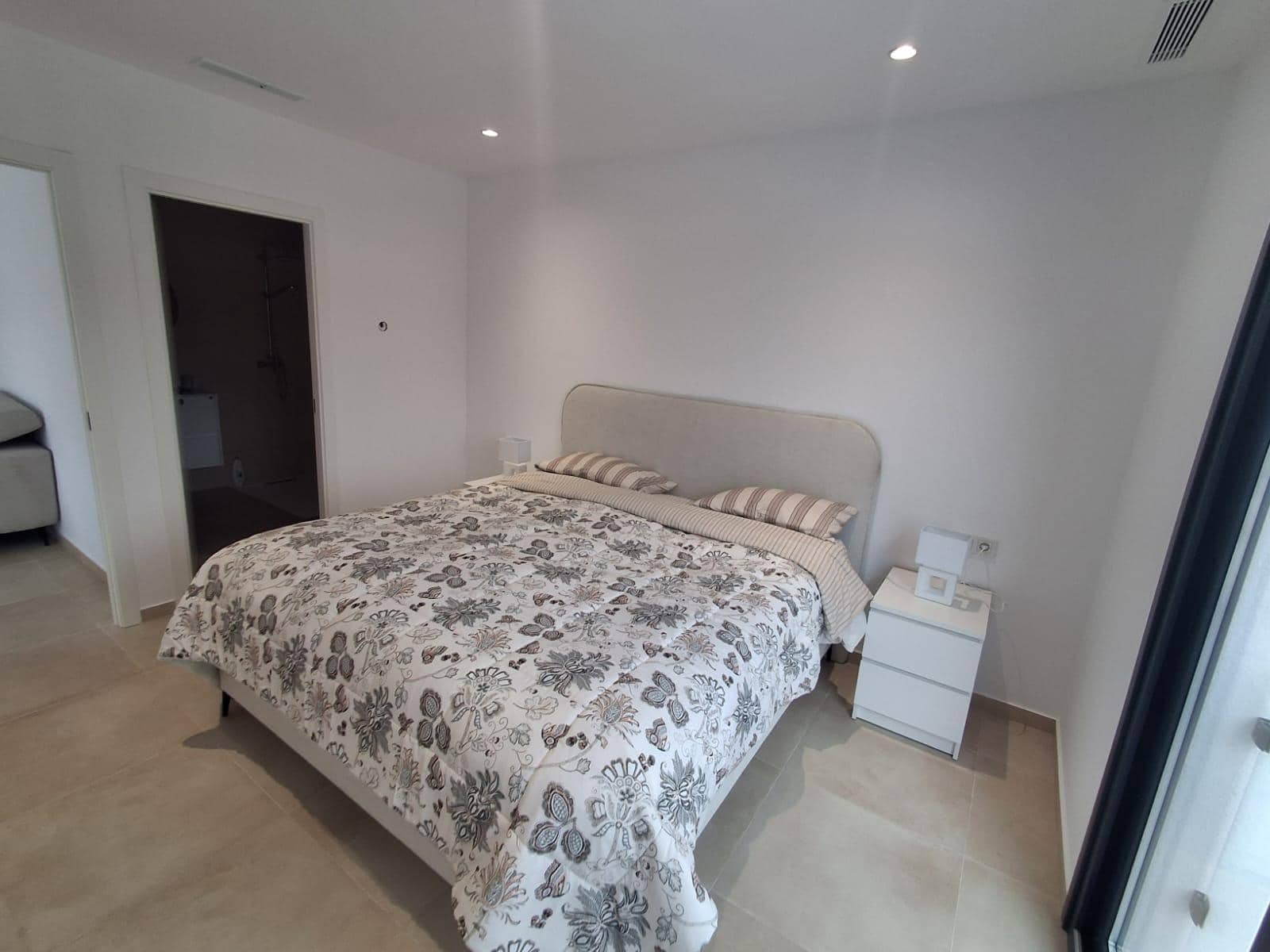 3 slaapkamer Villa te huur in Finestrat met zwembad - € 2.700 (Ref: 9527807)