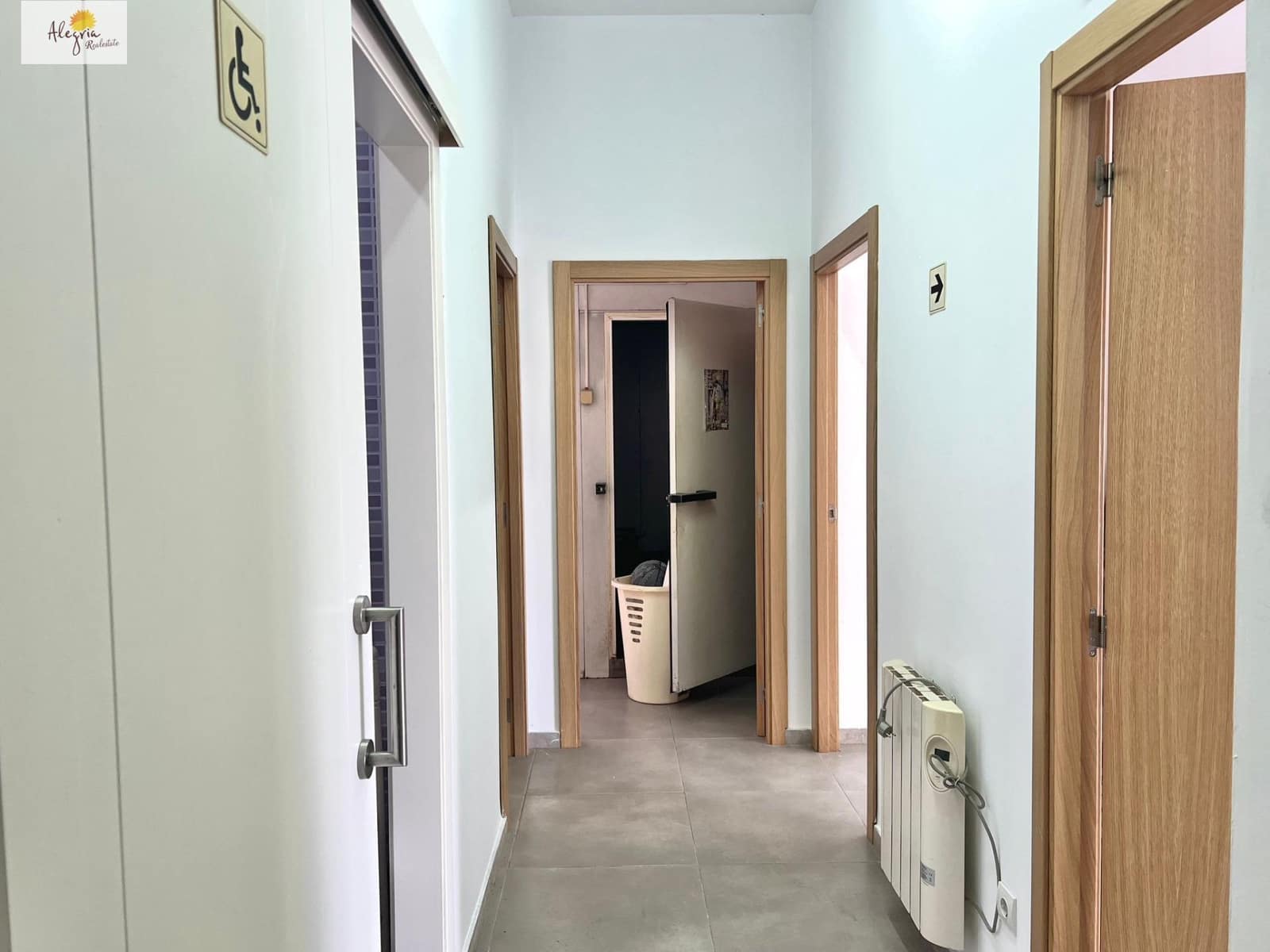 Commerciale in vendita in Valencia citta - 320.000 € (Rif: 9534511)