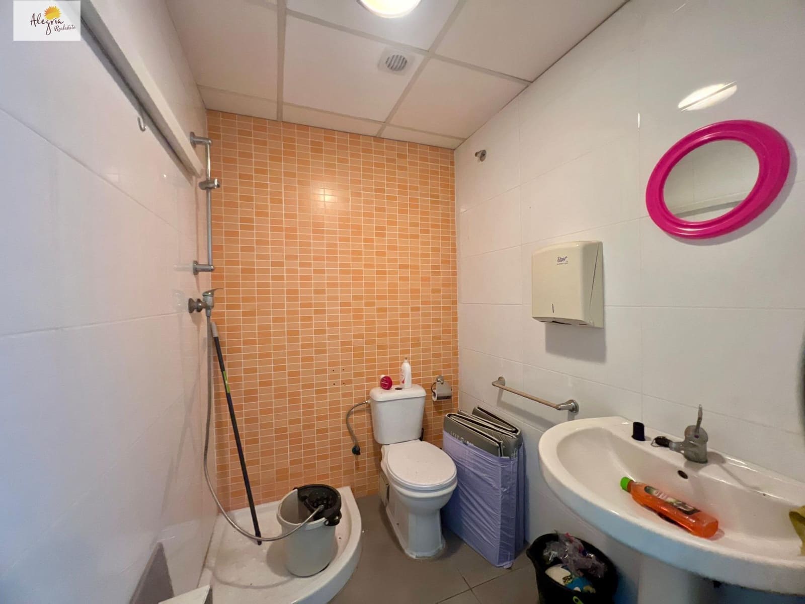 Commerciale in vendita in Valencia citta - 320.000 € (Rif: 9534511)