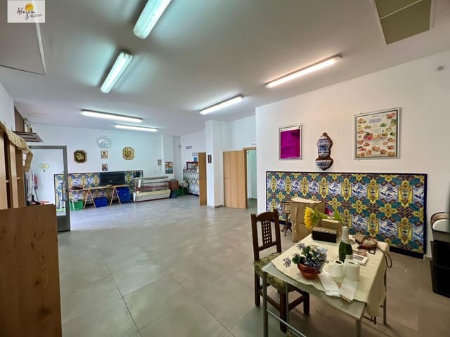 Commerciale in vendita in Valencia città - 320.000 € (Rif: 9534511)