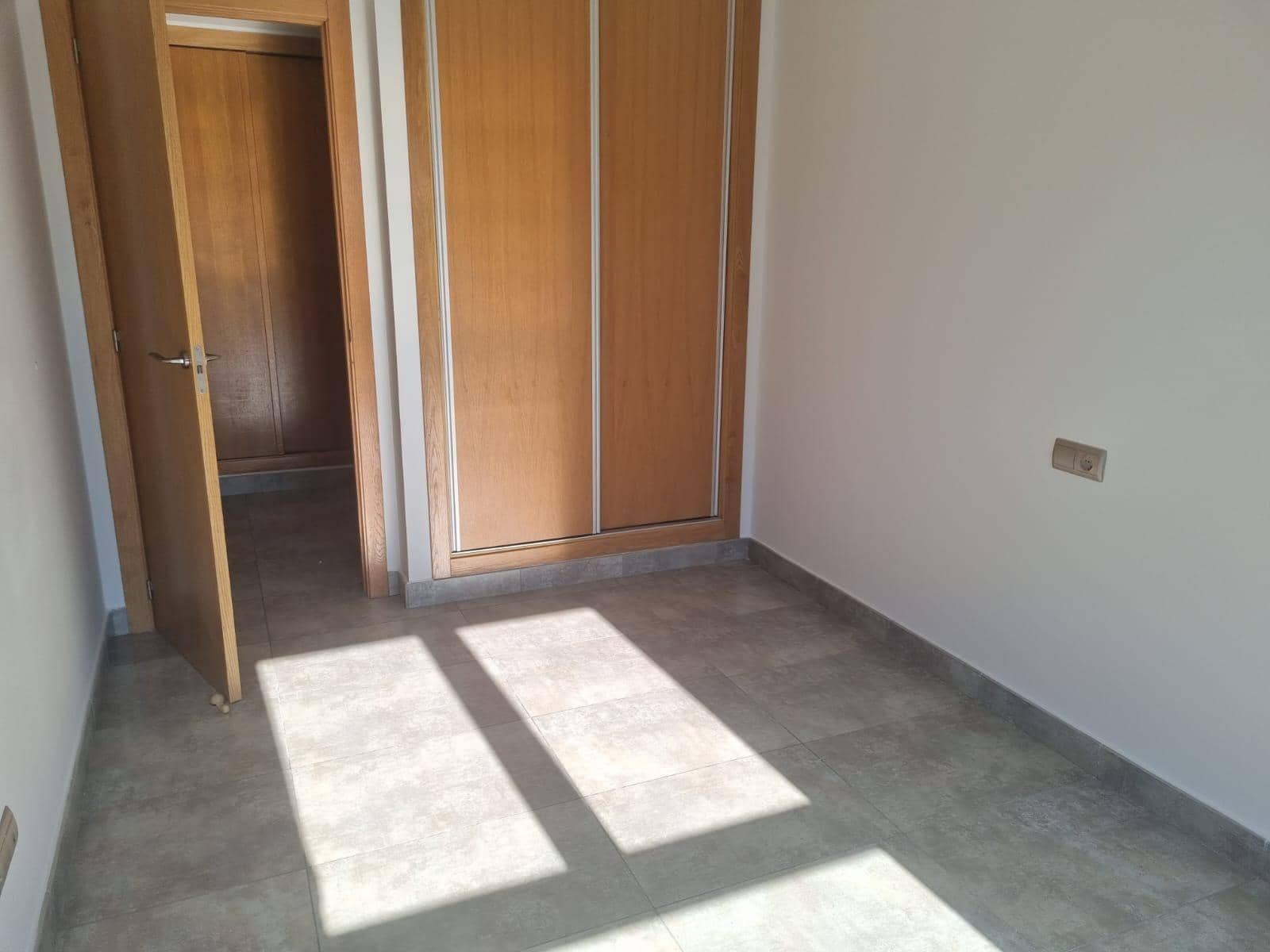 3 makuuhuone Asunto vuokrattavana paikassa Alicante kaupunki mukana uima-altaan 
autotalli - 1 800 € (Ref: 9534512)